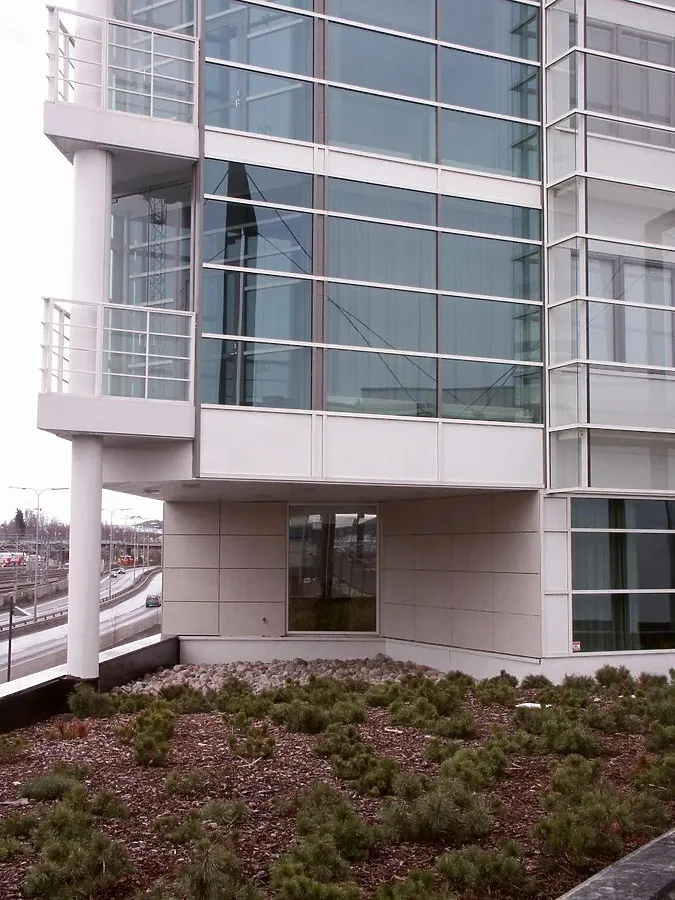 Front corner facing downtown