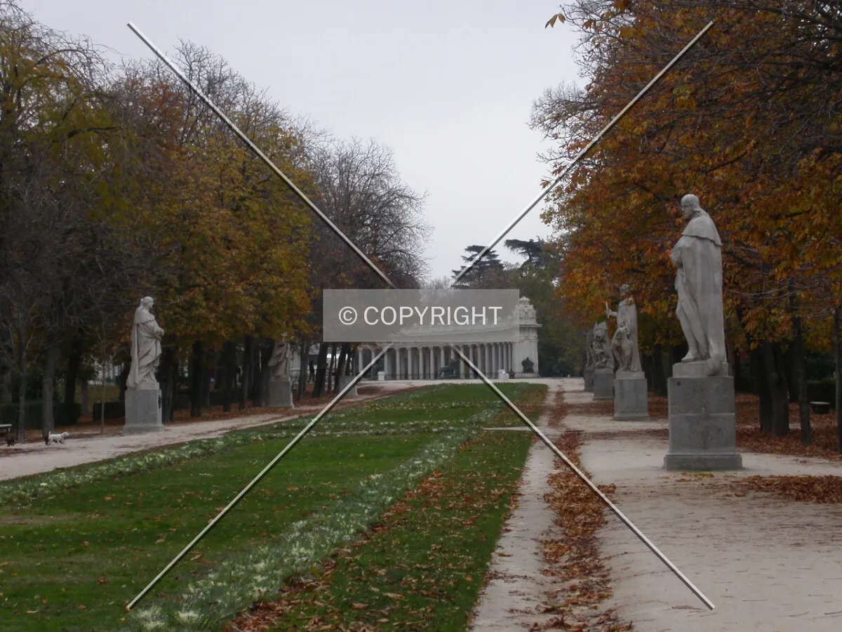 Retiro Park on a fall day