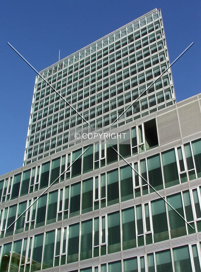 Looking up from Kennedyplein