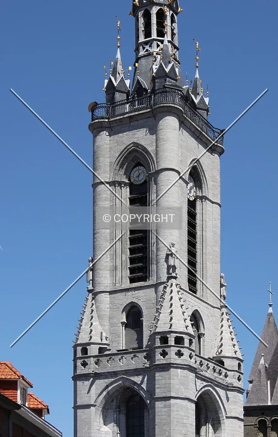 Middle part of the belfry seen from the south