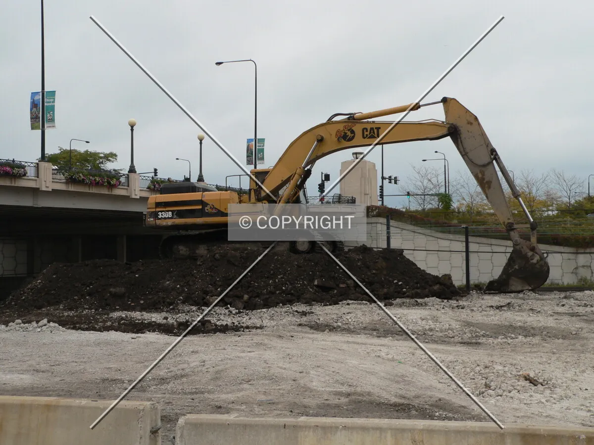 Potholing for buried debris