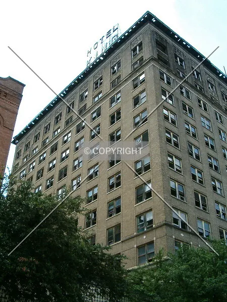 Photo 774-084-428
