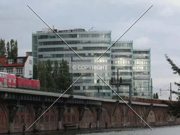 S-Bahn lines by the river side