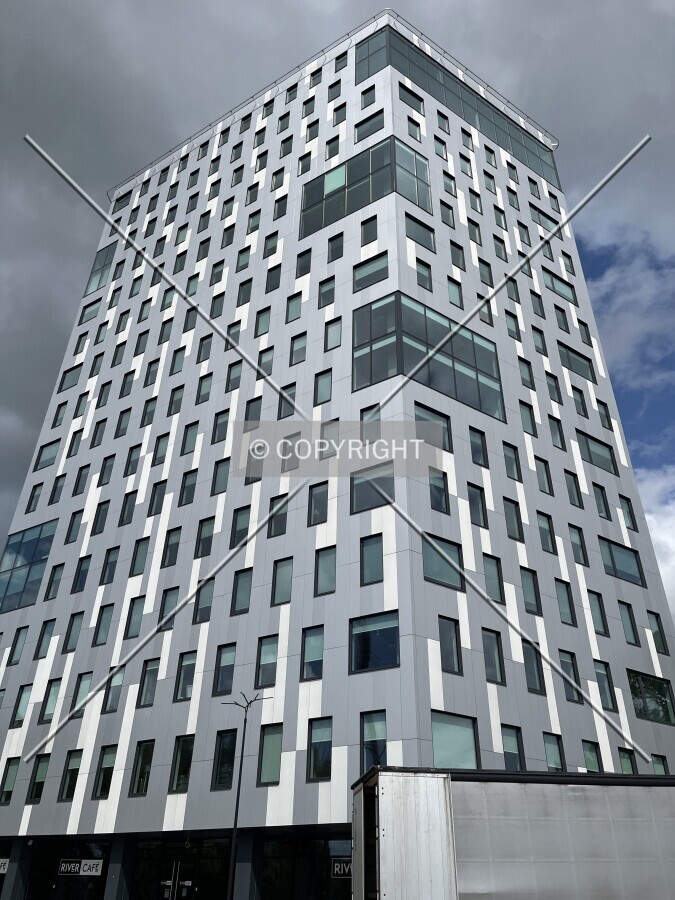 Photo 077-536-969