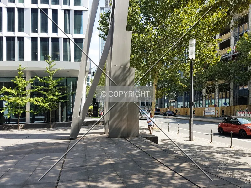 Photo 077-664-960