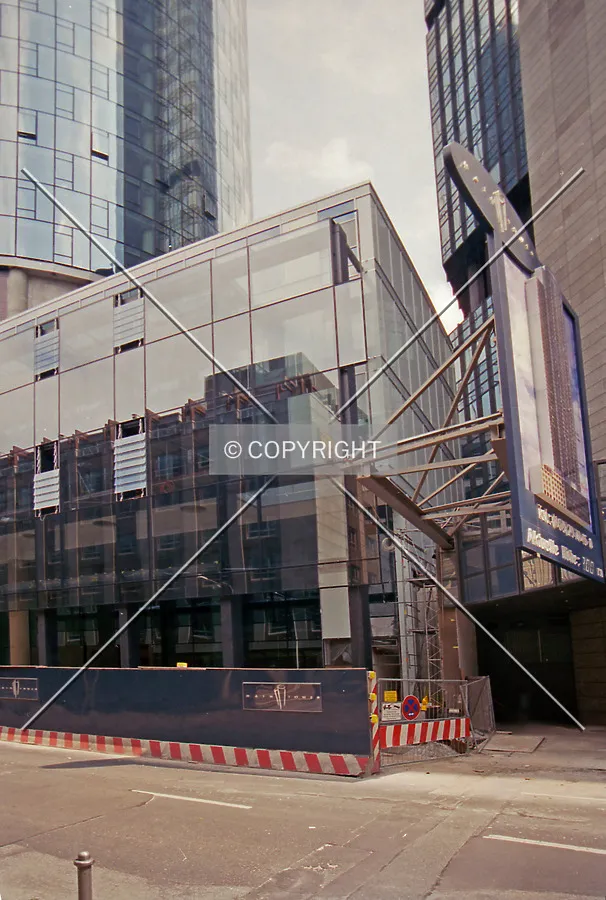 Photo 777-122-084