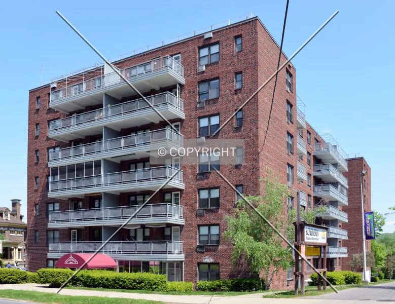 Photo 777-843-685