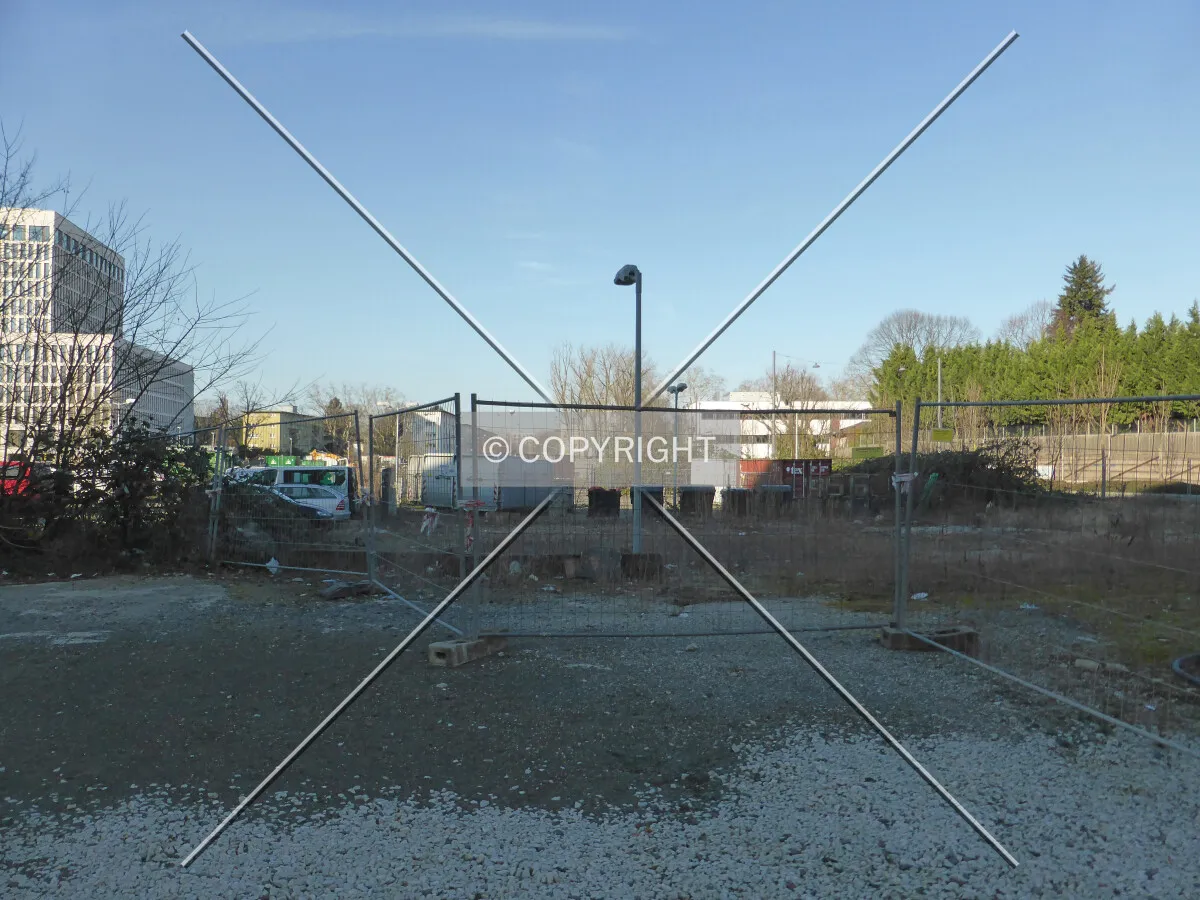Photo 779-784-785