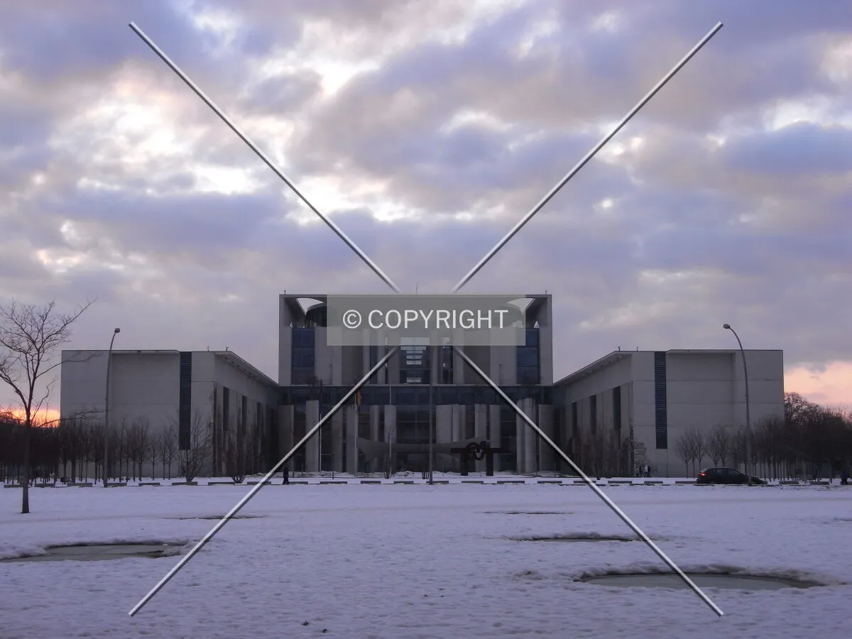 Bundeskanzleramt at dawn