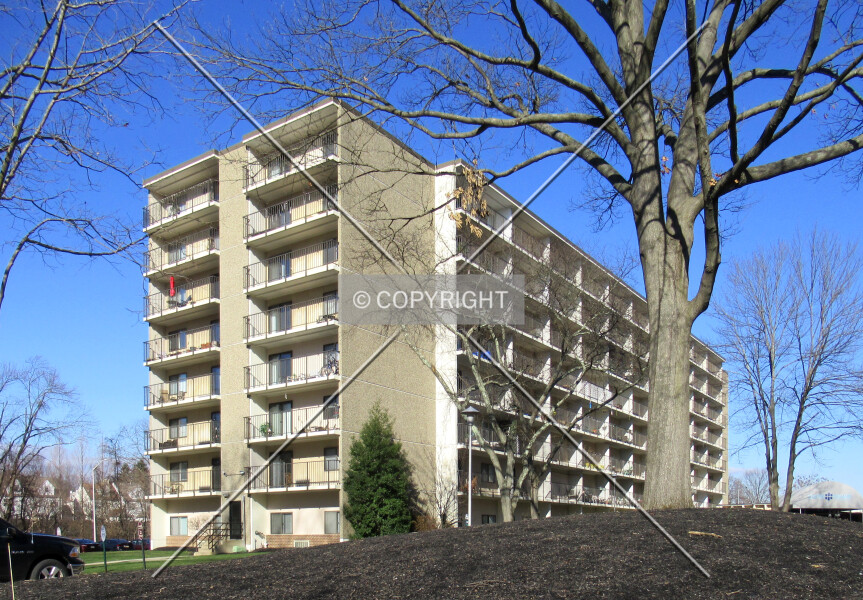 Center Square Towers - Tower A