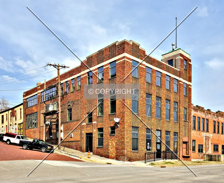 Photo 781-240-247