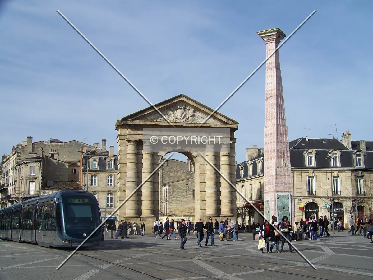 Aquitaine square