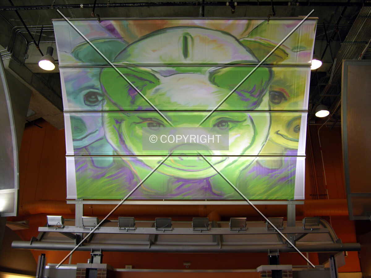 Pig mural on the main concourse