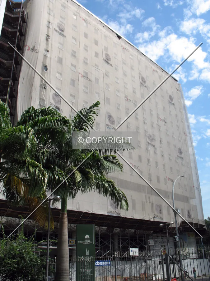 Seen from Silva Jardim street
