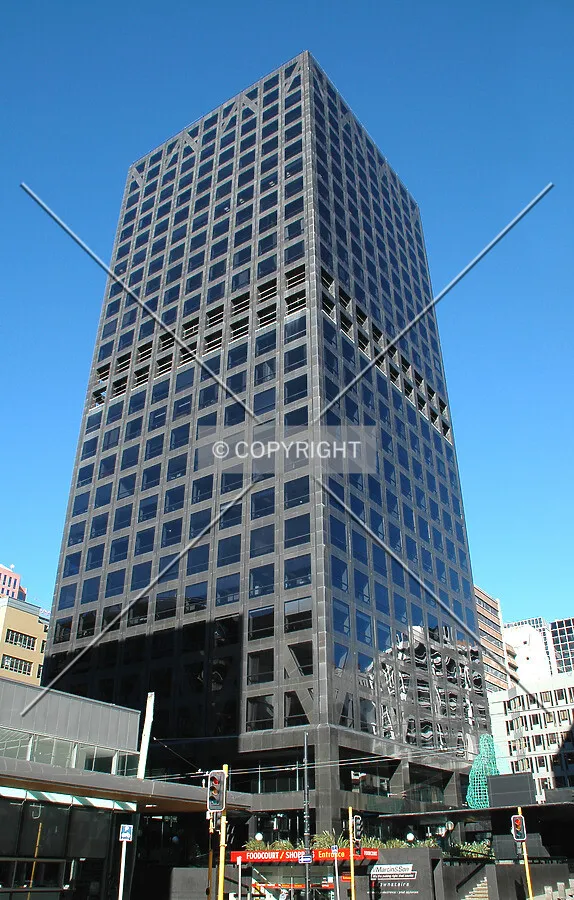 Photo 784-931-704