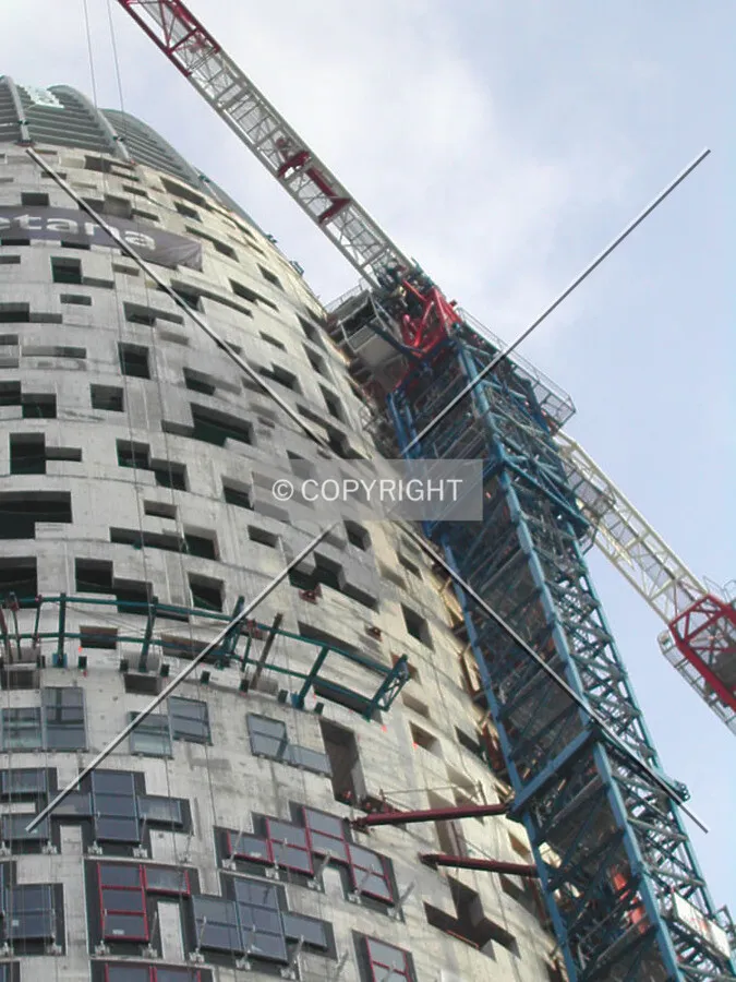Looking up the main crane, now lower than the building for first time