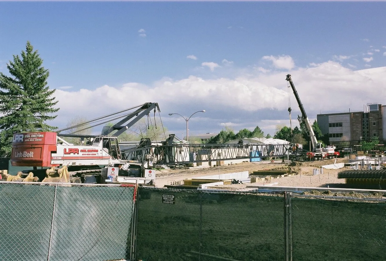 Setting up the crane
