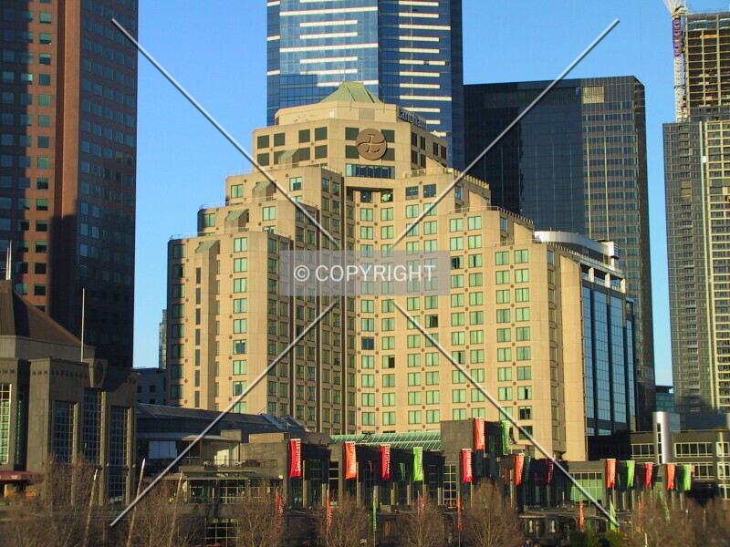 Photo 787-905-422