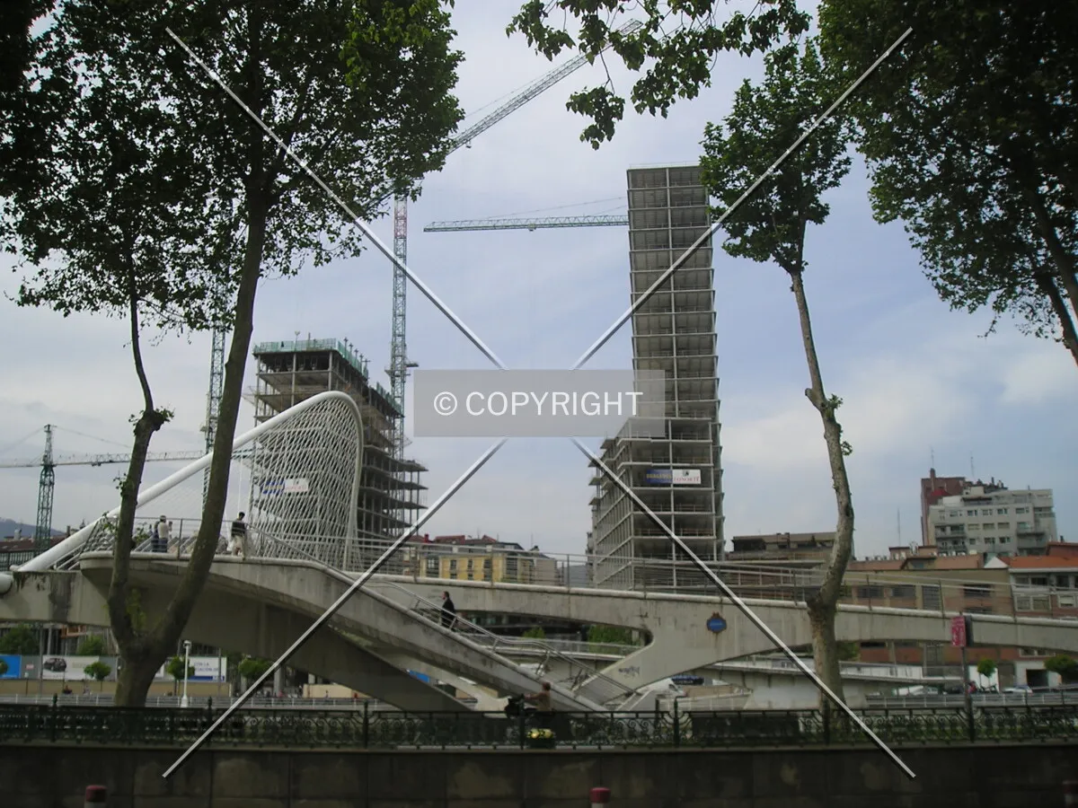 View in comparison with the other tower at Isozaki Atea