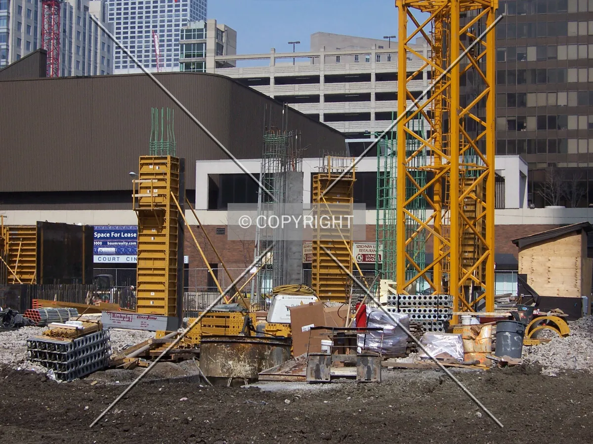 Looking north into the site from Illinois Street
