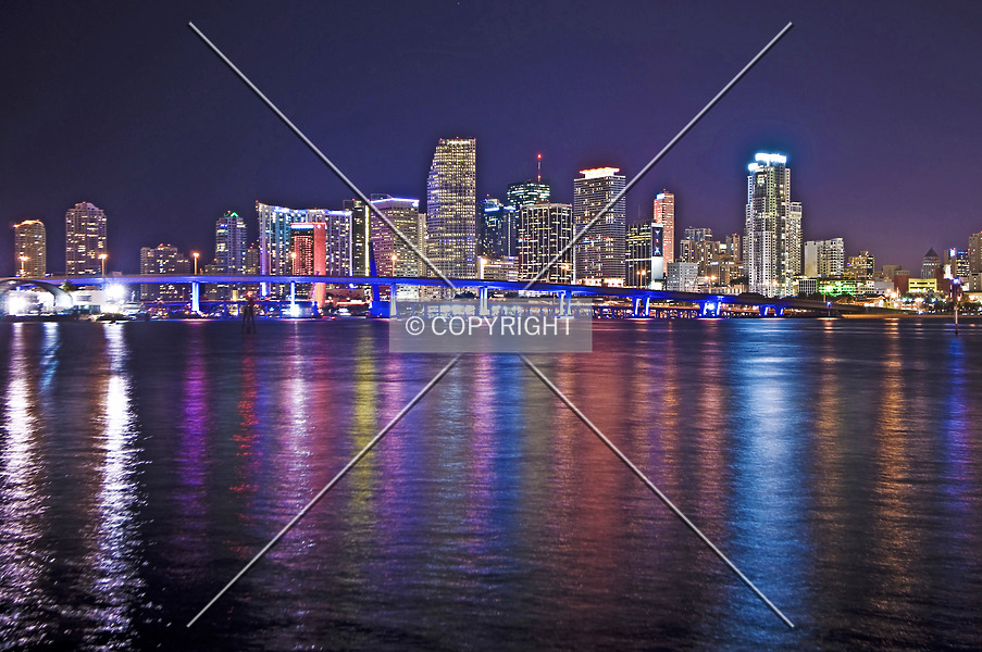 Photo 789-697-453