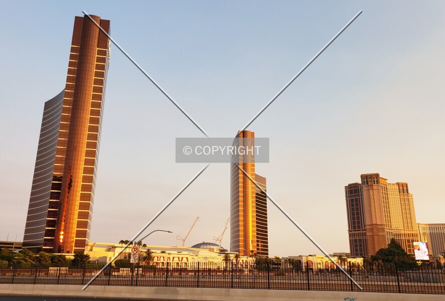 Photo 789-767-533