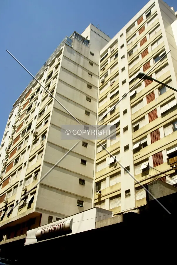 Looking up from across Coronel Vicente Street