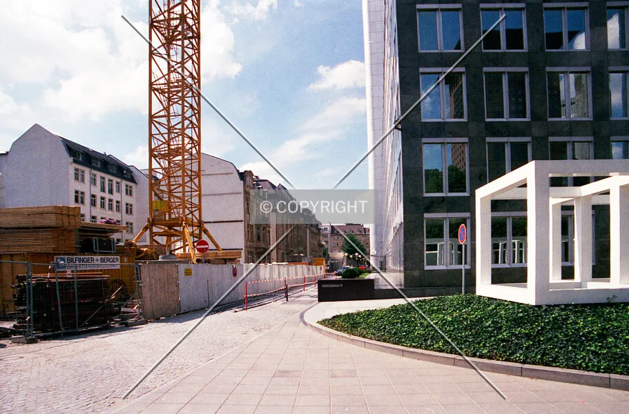 Photo 790-791-439