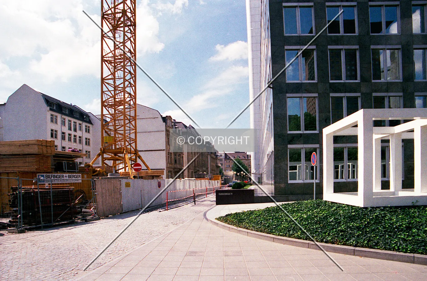 Photo 790-791-439