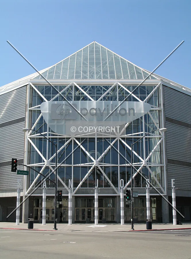 Pyramid-shaped main entrance at the southeast corner
