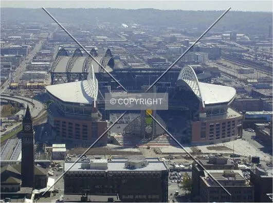 April 30th sunshine, SAFECO roof open in background