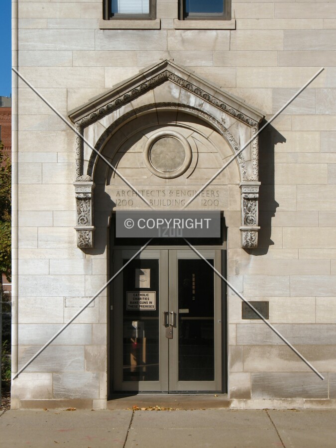 2nd Avenue South entrance