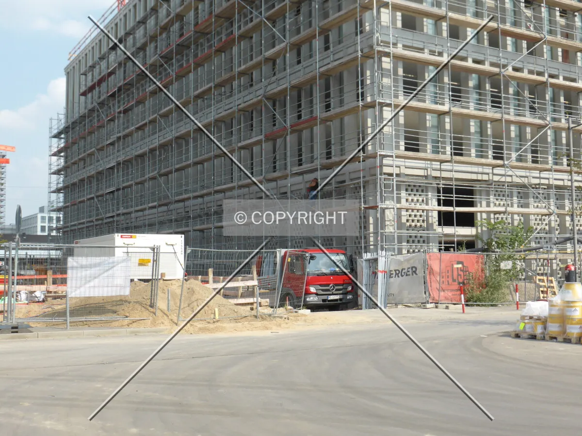 Photo 792-439-942