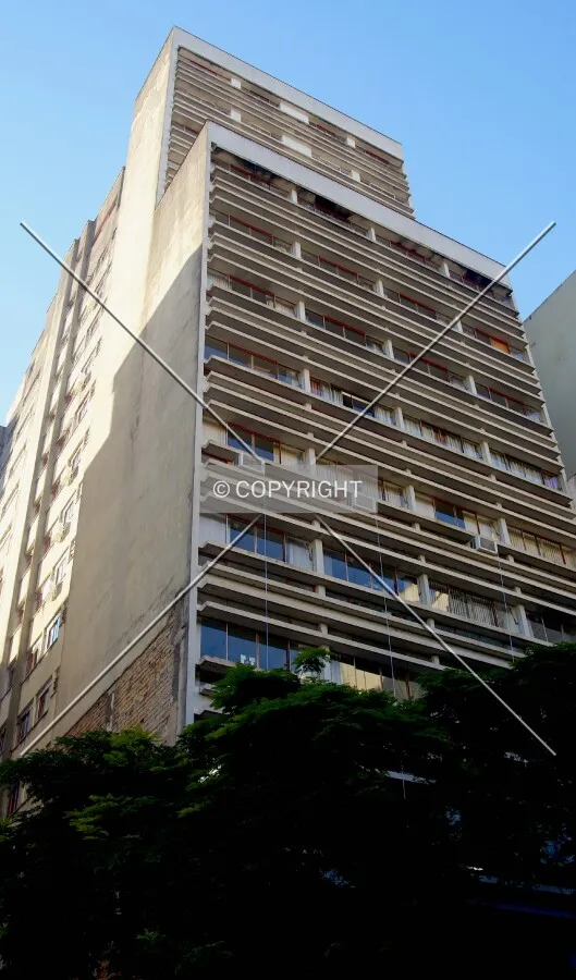 Front view from across Dos Andradas Street