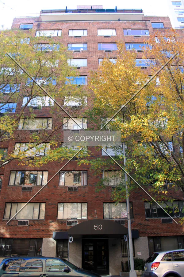 Photo 793-143-519