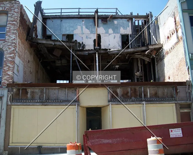 Photo 793-348-878
