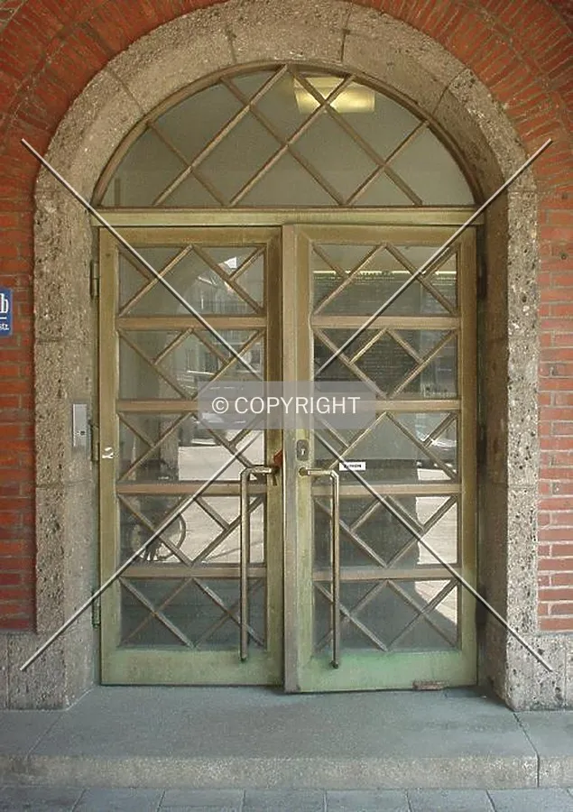 Photo 794-465-788