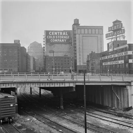 Photo 794-984-423