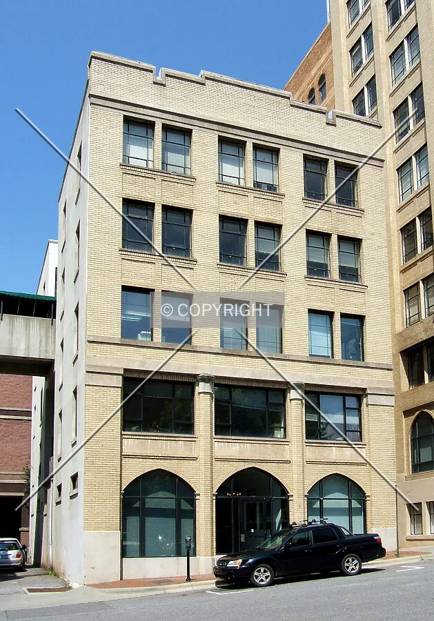 View from the east on South Market Street