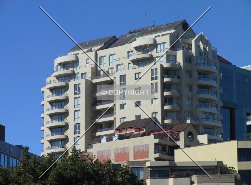 Photo 796-342-643