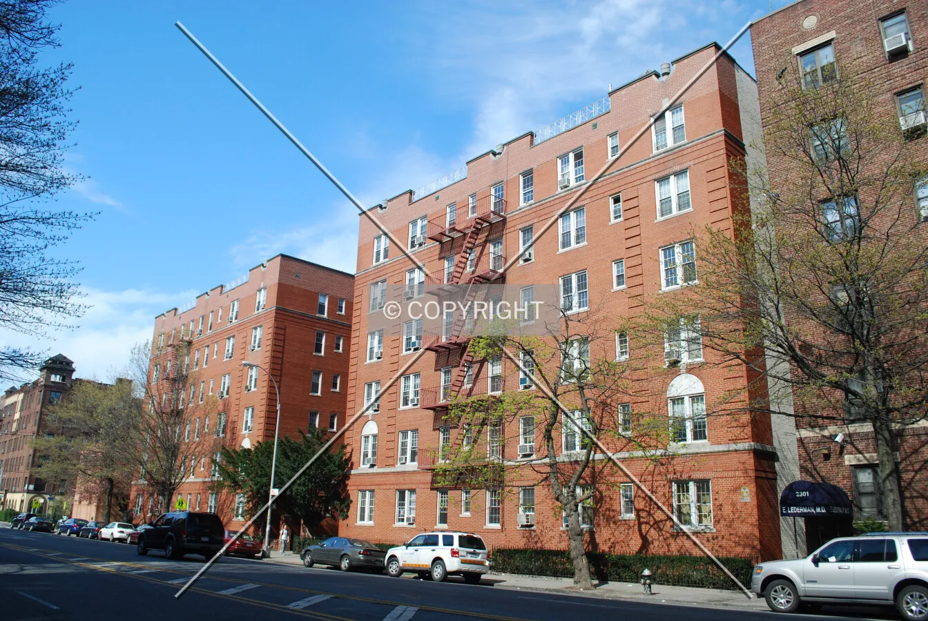 View along Ocean Avenue