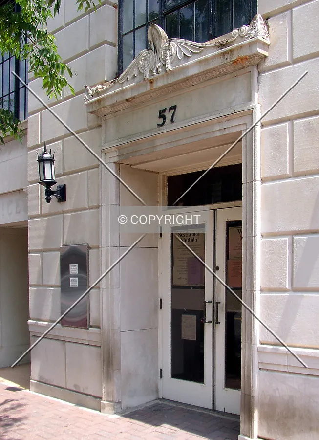 Main entrance off Union Street South