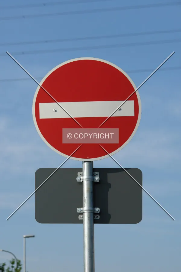 Do not enter this street - sign