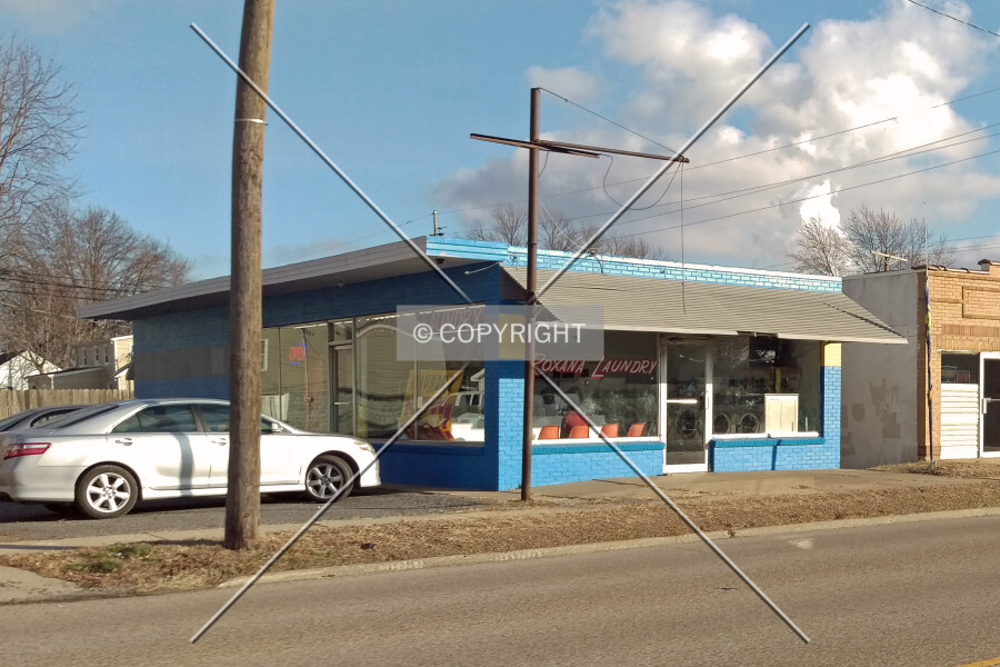 Roxana Laundromat