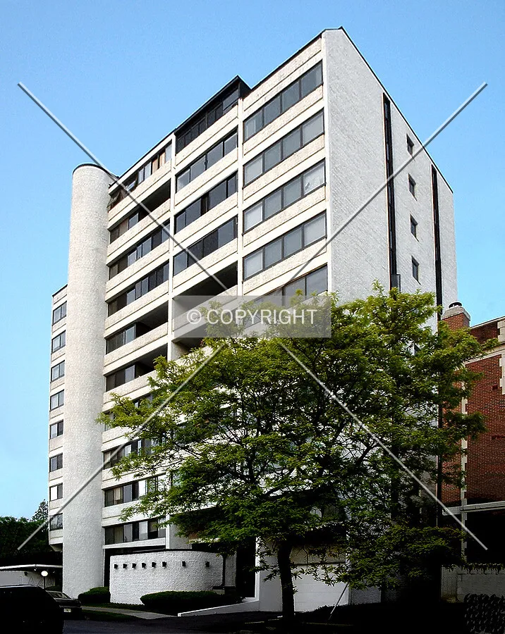 View from the west on Clay Avenue
