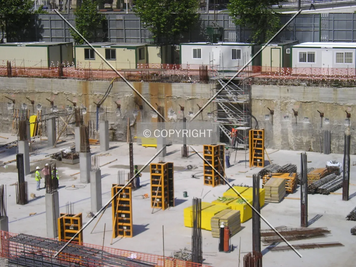 The foundation finally beginning to rise