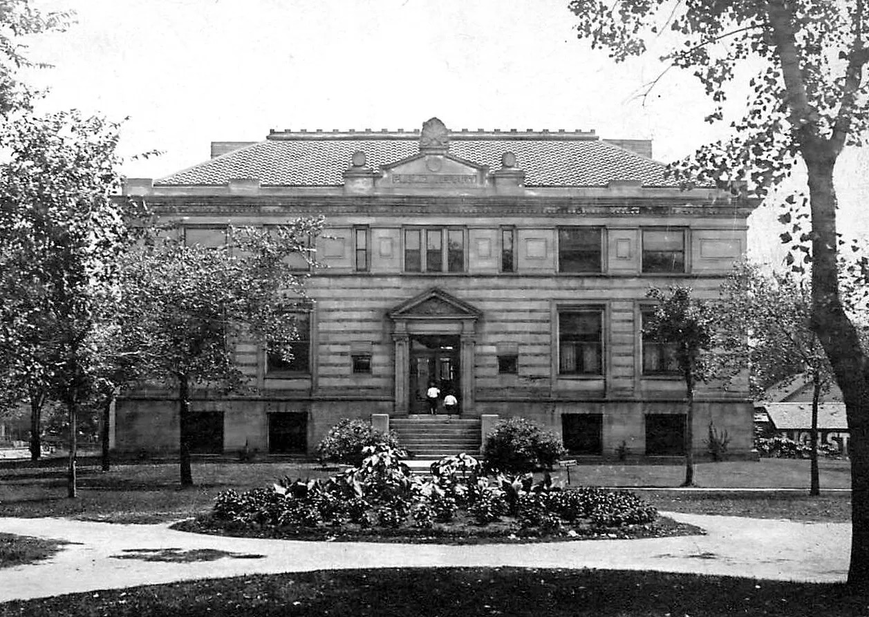 Vintage view from the northwest