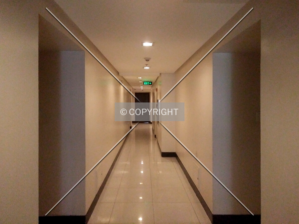 18th floor corridor viewed from the north end