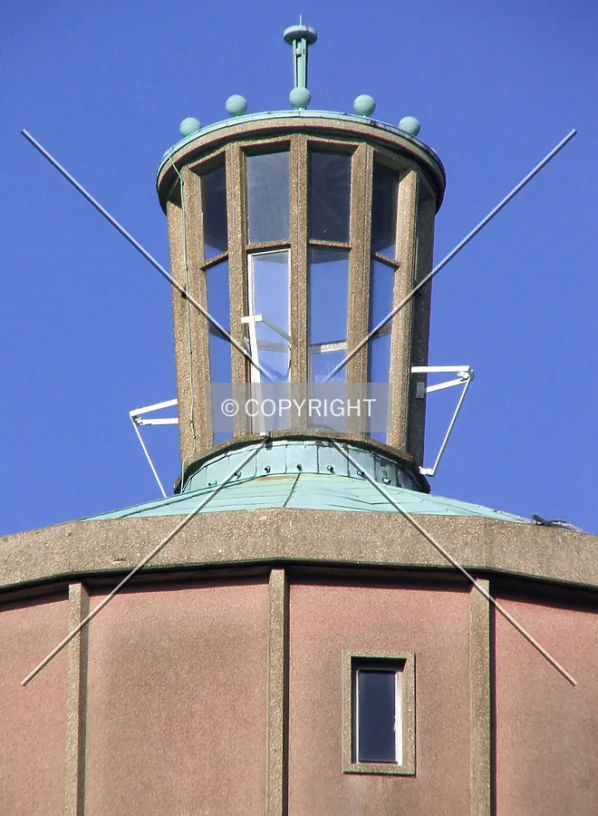 Top section as seen from Wilhelminastraat