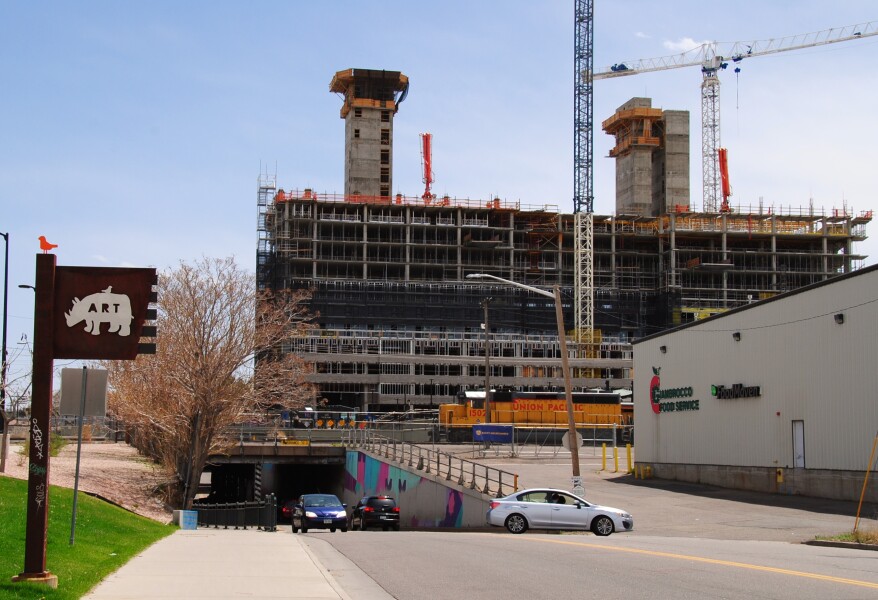 815-853-589